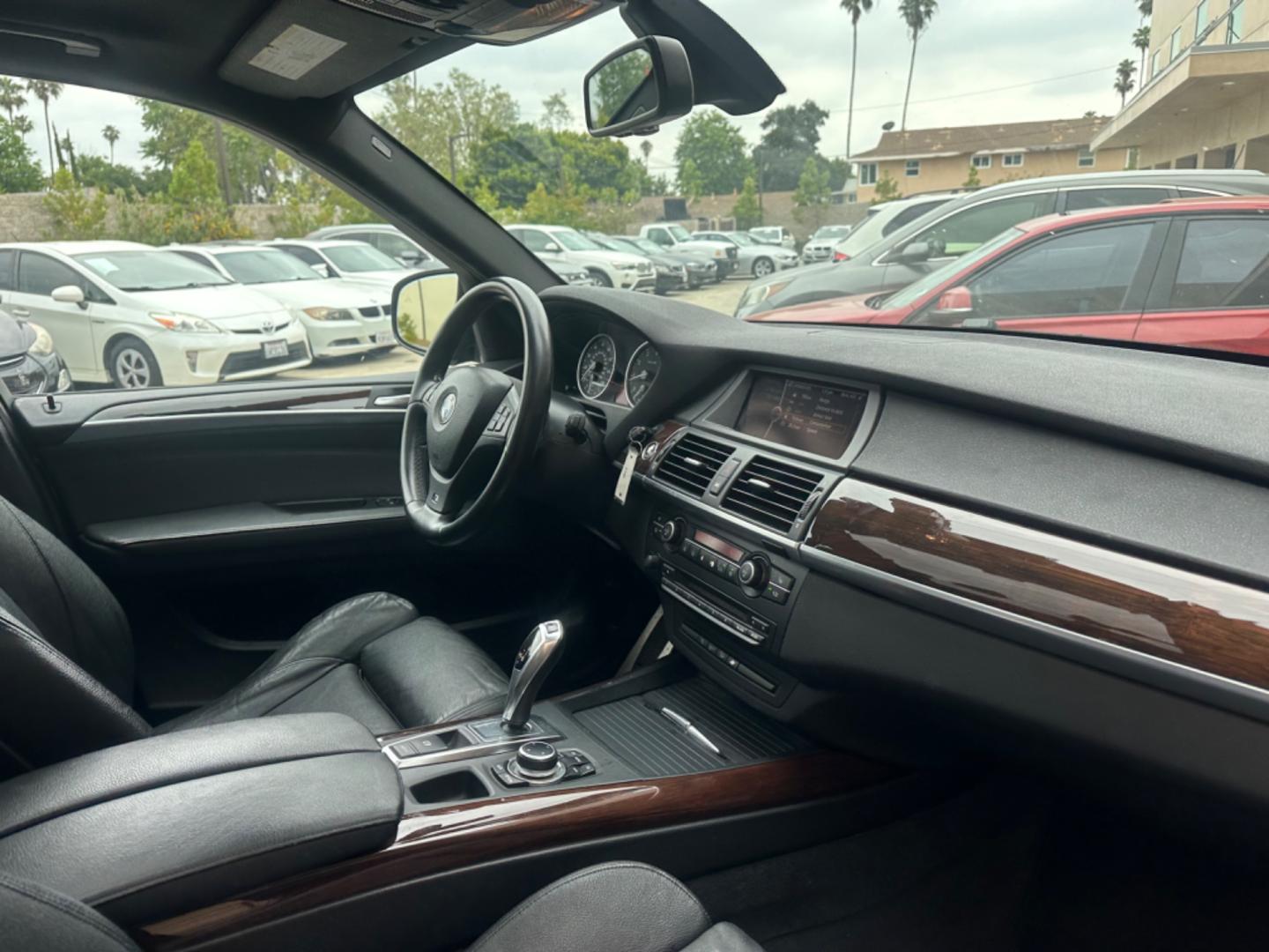 2013 Black /Black BMW X5 Leather (5UXZV4C59DL) with an 6 cylinder engine, Automatic transmission, located at 30 S. Berkeley Avenue, Pasadena, CA, 91107, (626) 248-7567, 34.145447, -118.109398 - Are you on the hunt for your next vehicle but struggling with a less-than-perfect credit history? Look no further! Our dealership proudly serves Pasadena, Altadena, Glendale, and surrounding areas, offering a diverse selection of high-quality used Buy Here Pay Here (BHPH) vehicles tailored to meet y - Photo#20